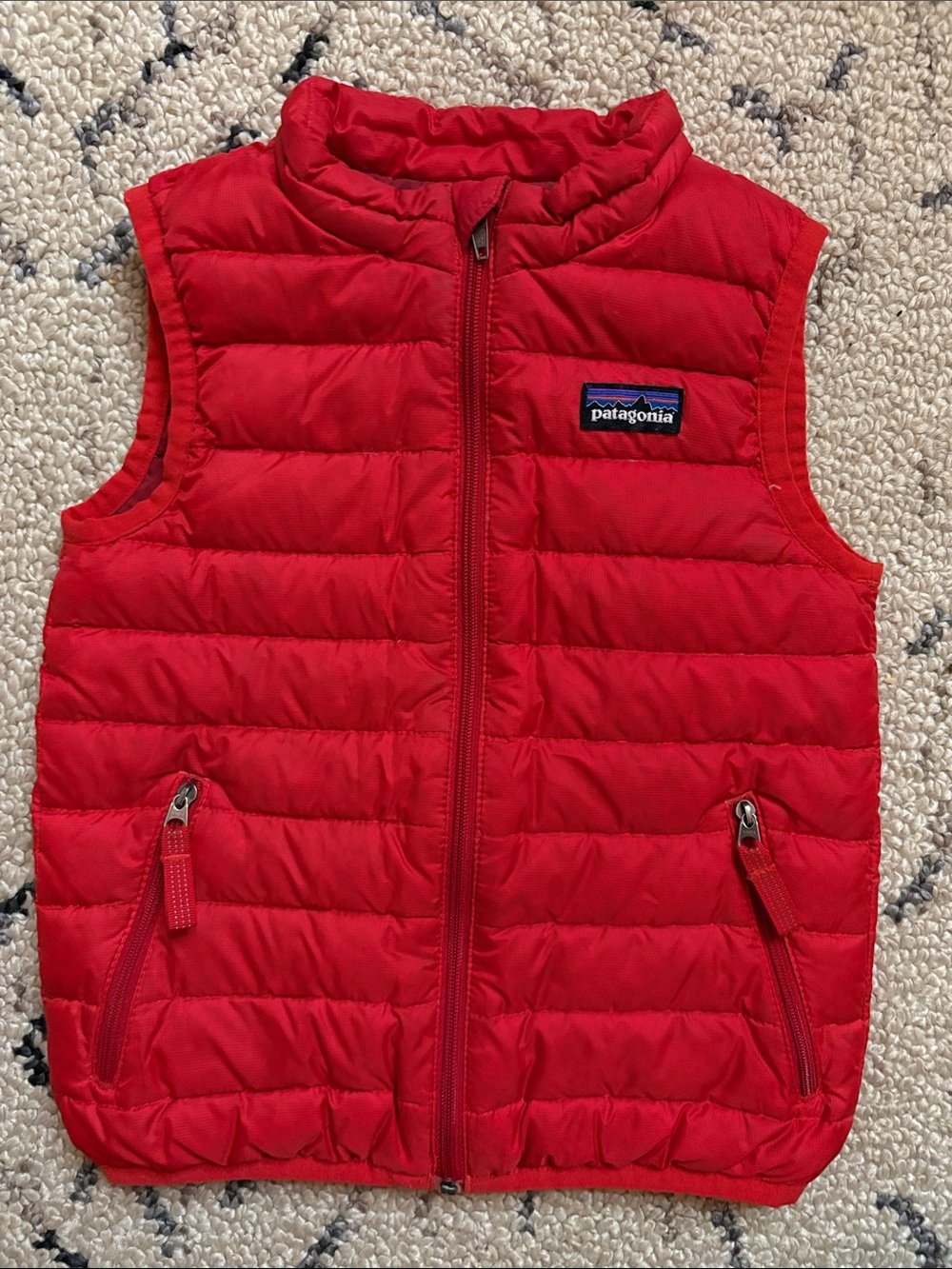 Patagonia kids Puffer Vest (3T)
